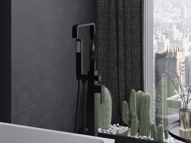 Juodos matinės gres plytelės vonioje