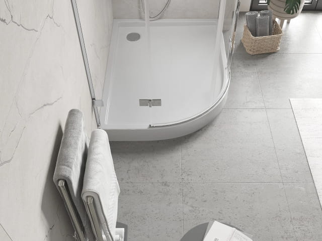 60x60 cm grindų plyteles vonios kambaryje