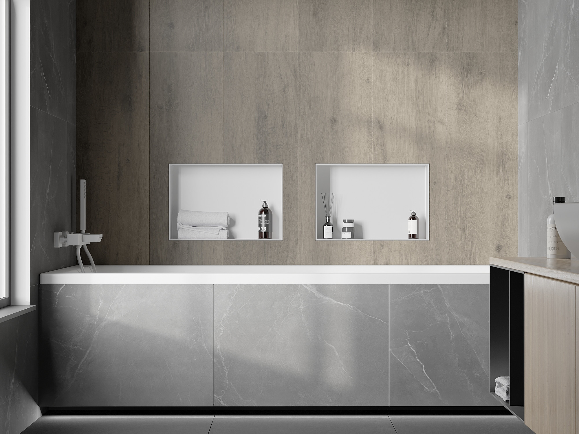 Vonia apdailinta plytelėmis