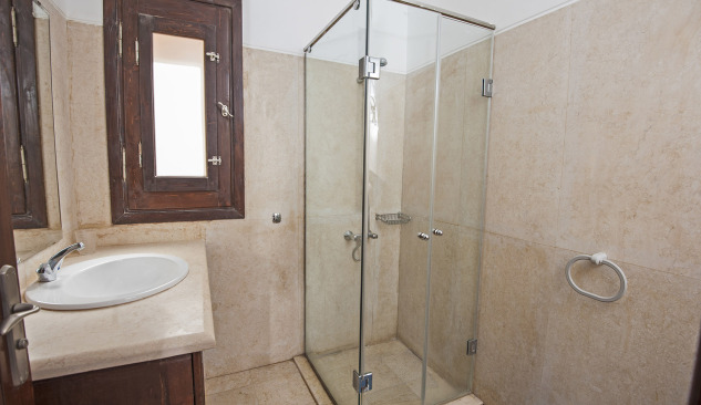 Dušo kabinos priežiūra