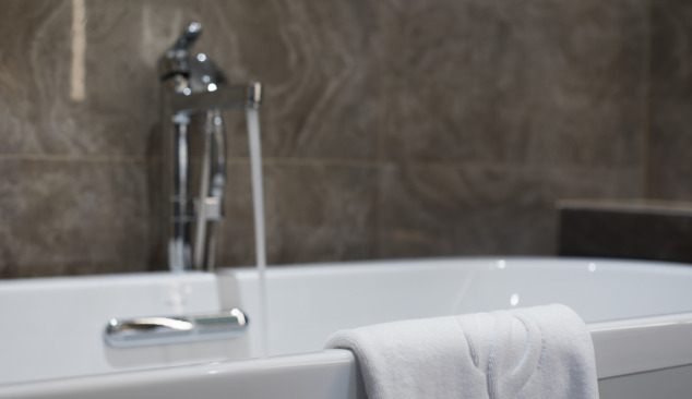 Minimalistinės vonios ir dušo baterijos - hitas ar prastas pasirinkimas?