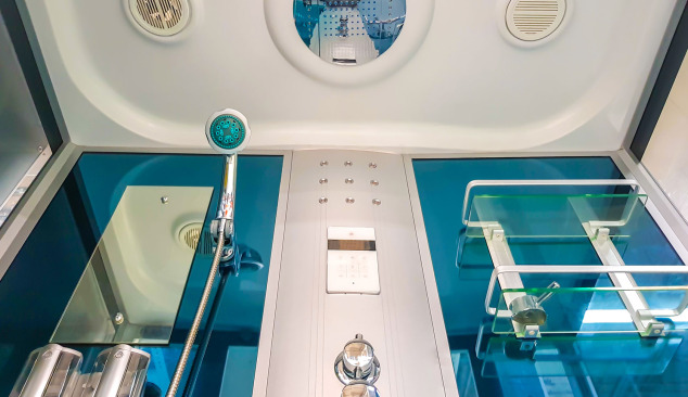 Kaip valyti dušo kabiną?