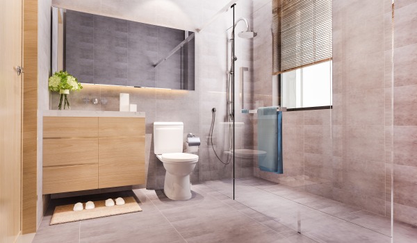 Neslystantys plytelės ir dizainas – kaip pasirinkti saugius ir stilingus sprendimus, neslydimo klasės?