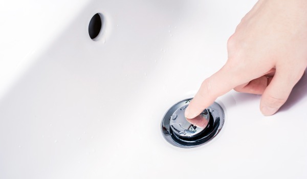 Kaip veikia paspaudžiamas uždoris?